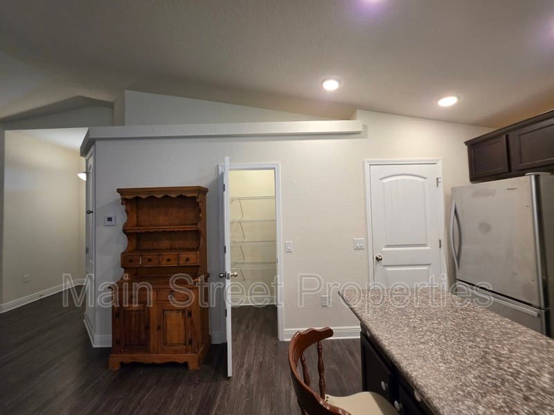 Pace House: 5165 Peach Drive