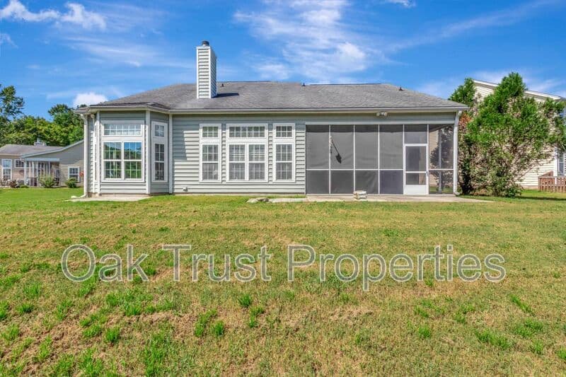 Moncks Corner House: 524 Evening Shade Dr