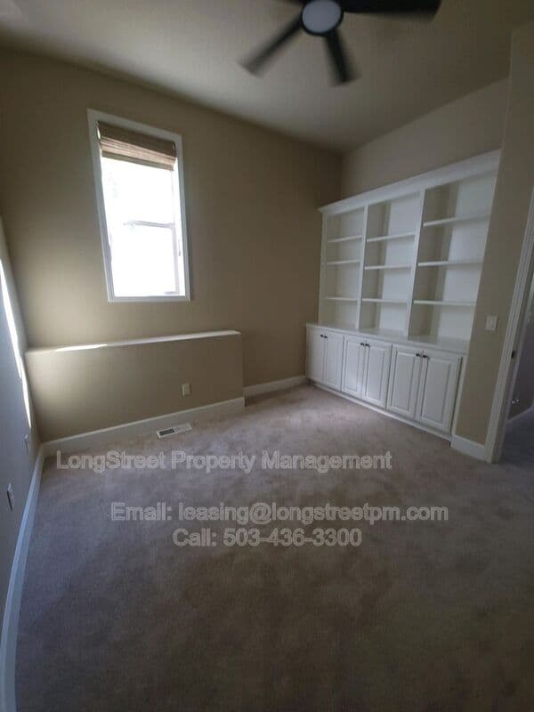 Portland House: 9739 NW Henry Ct