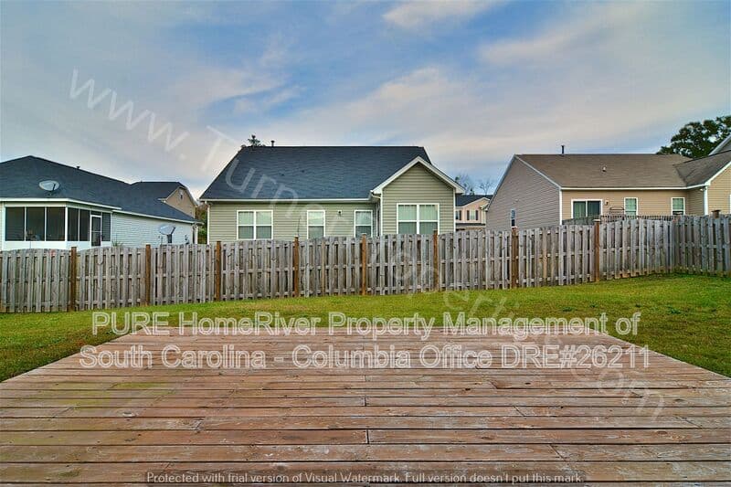 Chapin House: 162 Whispering Oak Ln