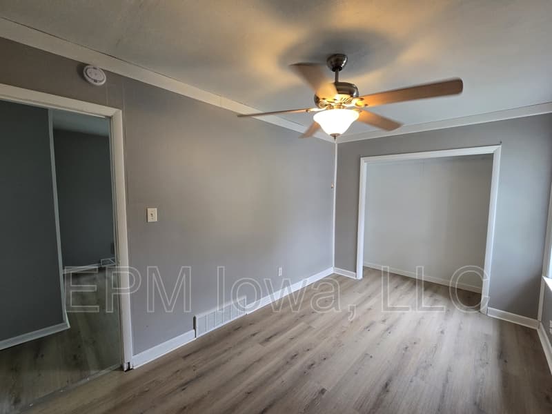 Waterloo House: 512 Maynard Avenue