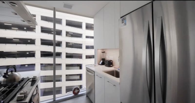 Chicago Condo: 4 E Huron St