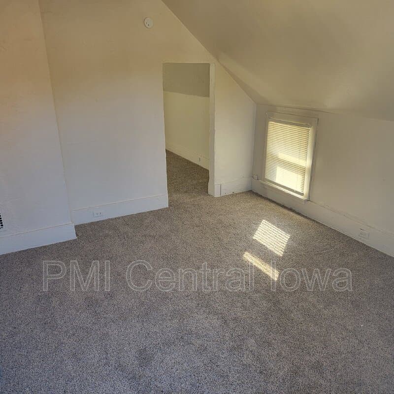 Des Moines Condo: 2220 E Walnut St