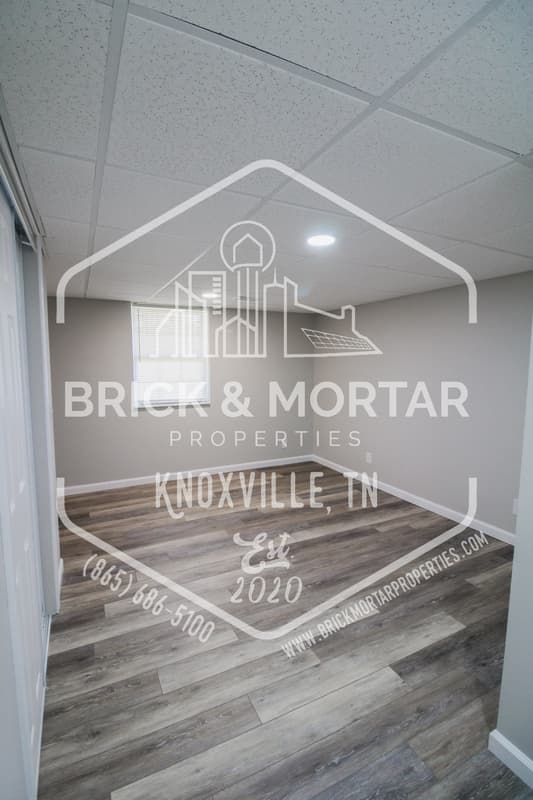 Maryville House: 1731 Lively Road