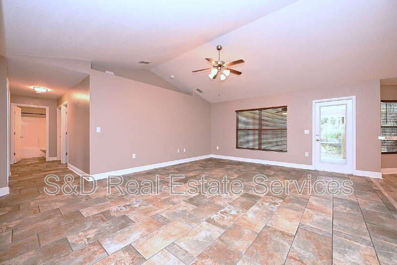 Bartow House: 1631 Taylor Landing Dr