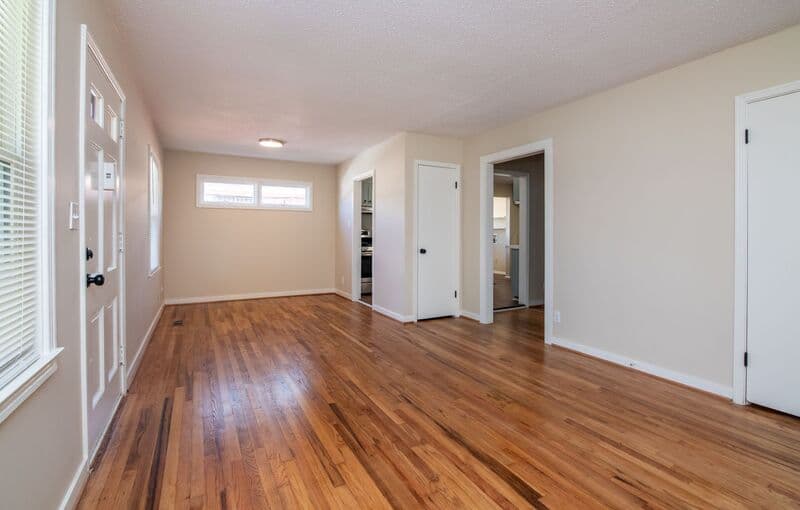 Birmingham House: 629 McCary SW