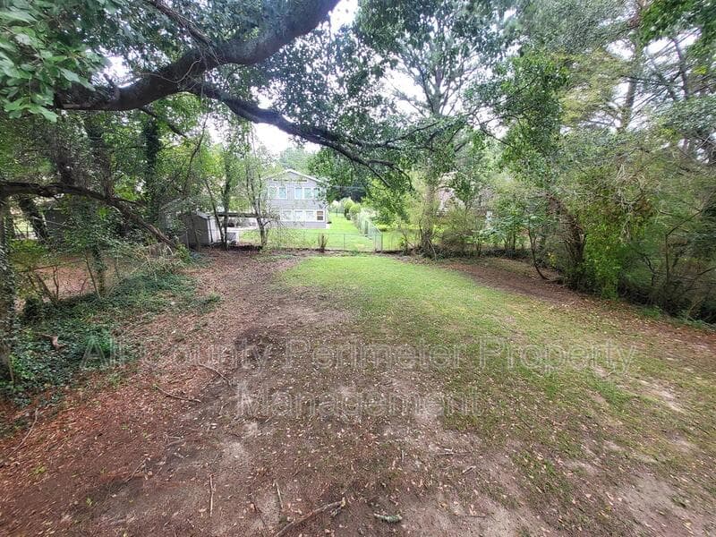 Atlanta House: 6370 Ashdale Drive