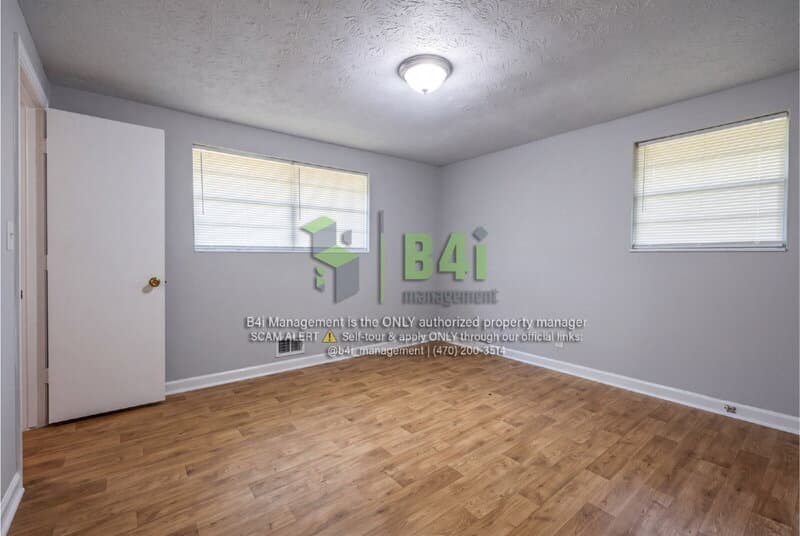 Douglasville House: 6331 Garnet Drive