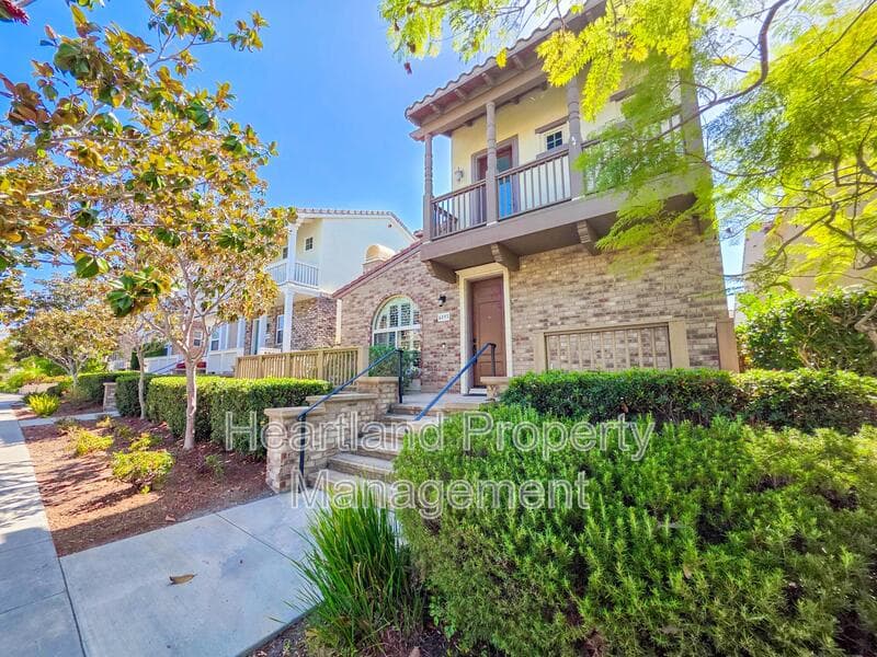 San Diego House: 6193 Blue Dawn Trail