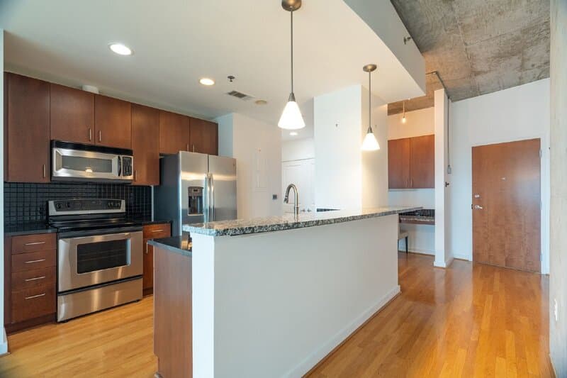 Atlanta Condo: 250 Pharr Road Northeast