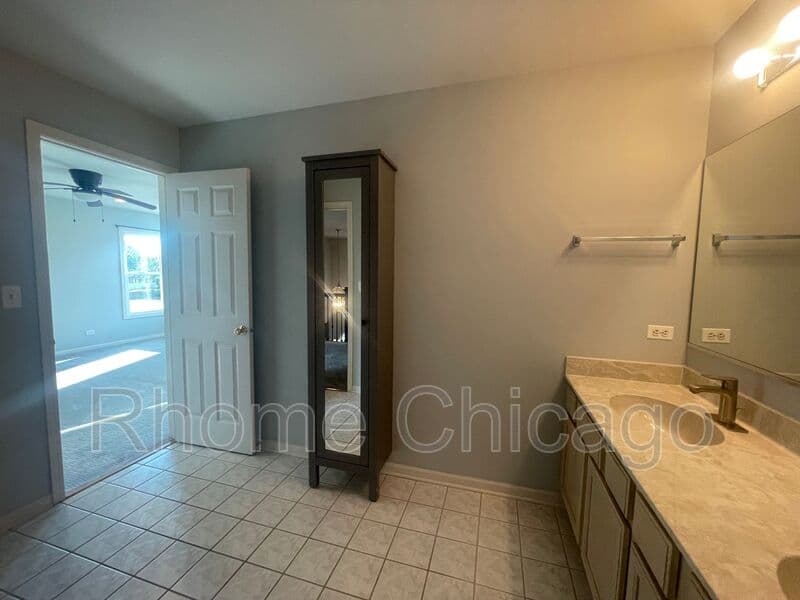 Carol Stream House: 1034 Idaho St.