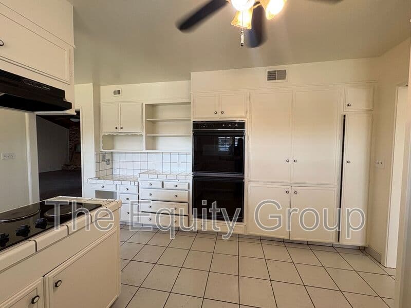 Dinuba House: 341 North Garden Dr