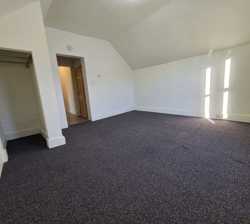 Oshkosh Condo: 632 Bay Shore Drive - Upper