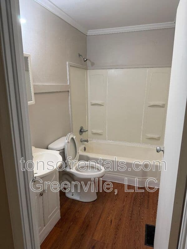 Spartanburg Condo: 793 Hillview Street