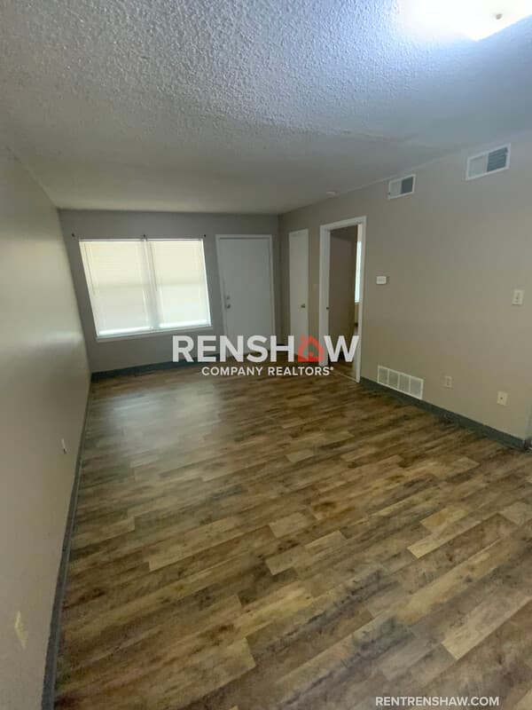 Martin House: 142 Harrison Rd