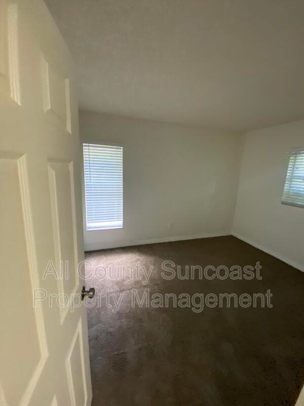 Pinellas Park Condo: 7501 35th St N #D