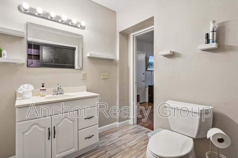 Norfolk House: 1839 Edgewood Avenue