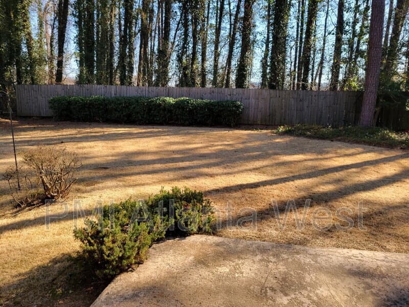 Stone Mountain House: 4757 Fellswood Dr