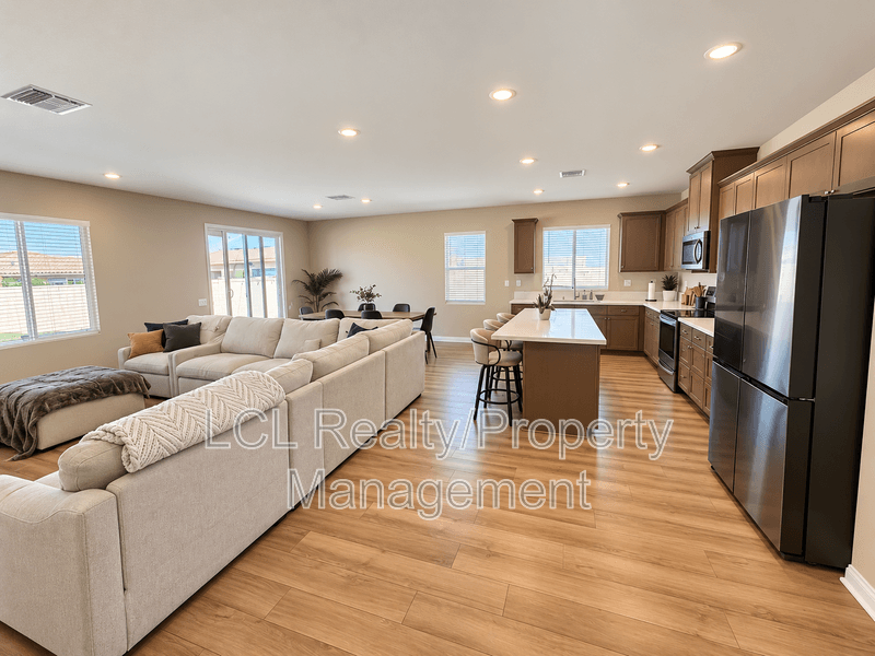 Winchester House: 29221 Searchers Ct