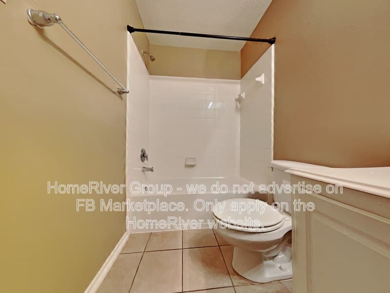 Pasadena House: 6220 Stoney Creek Dr