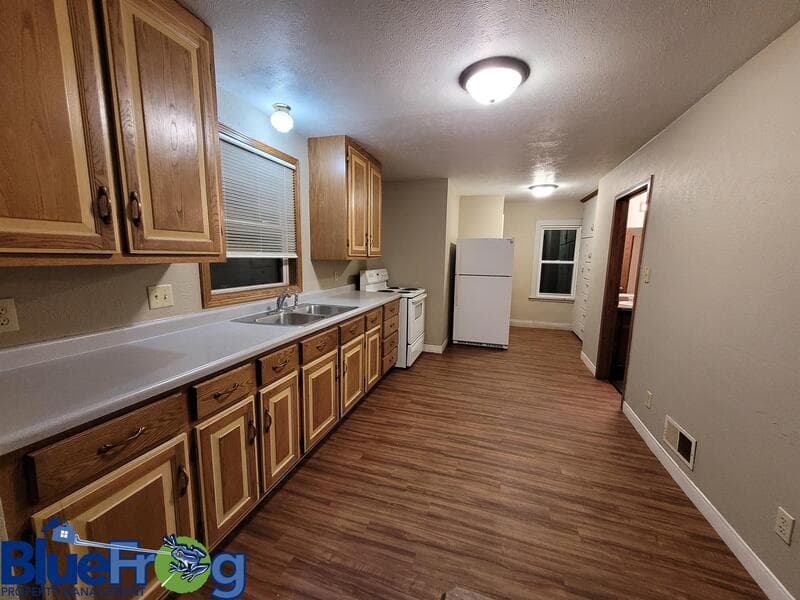 Green Bay House: 404 13th Avenue