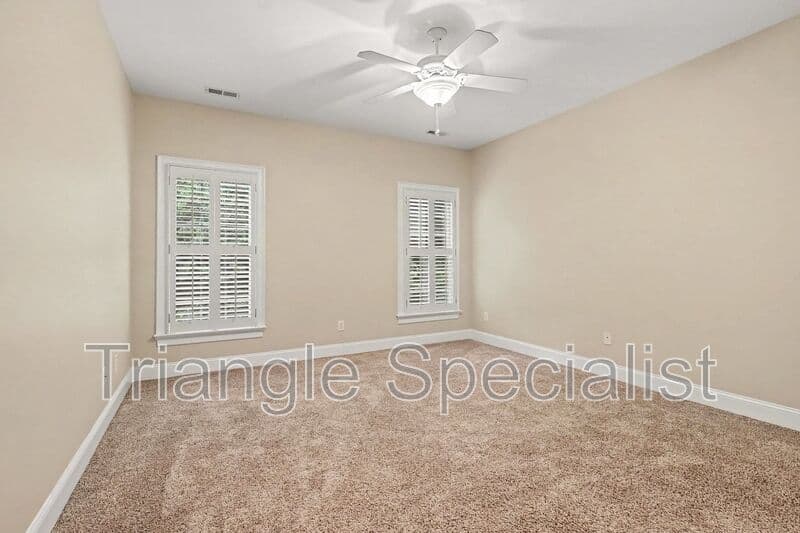 Raleigh House: 6121 Carlyle Drive