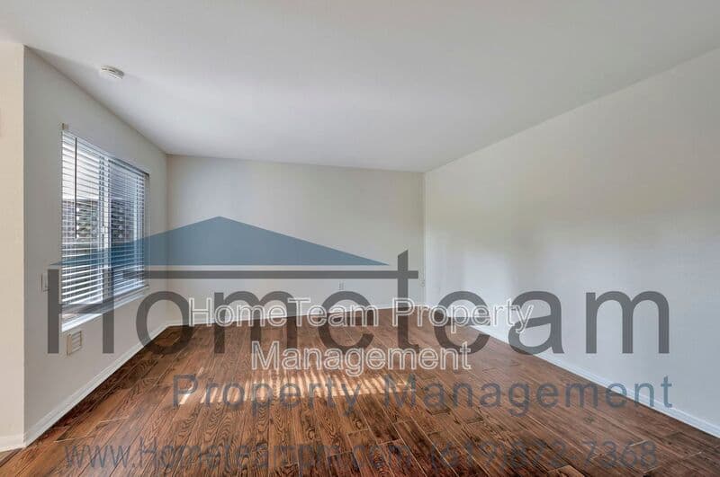San Diego Condo: 6333 College Grove Way