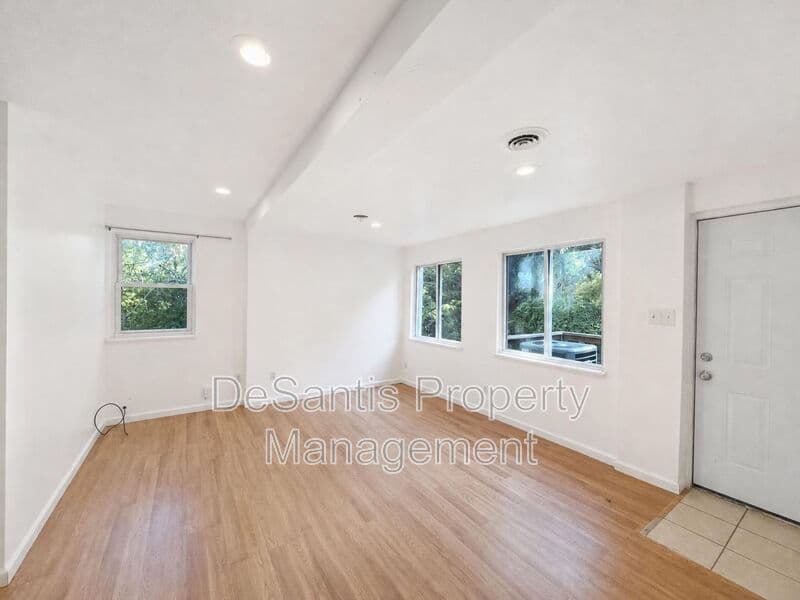 Pittsburgh Condo: 76 Holt Street