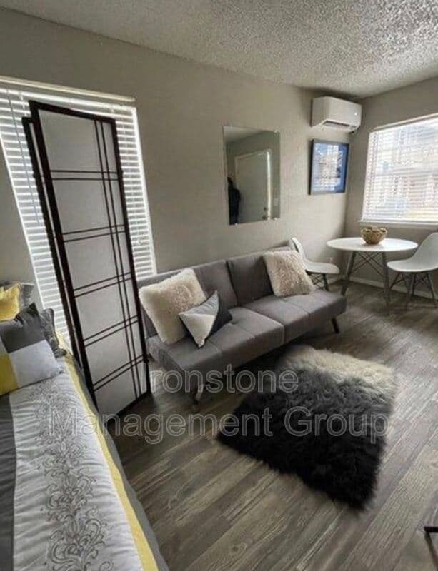 Tulsa House: 5307 E 47th Pl