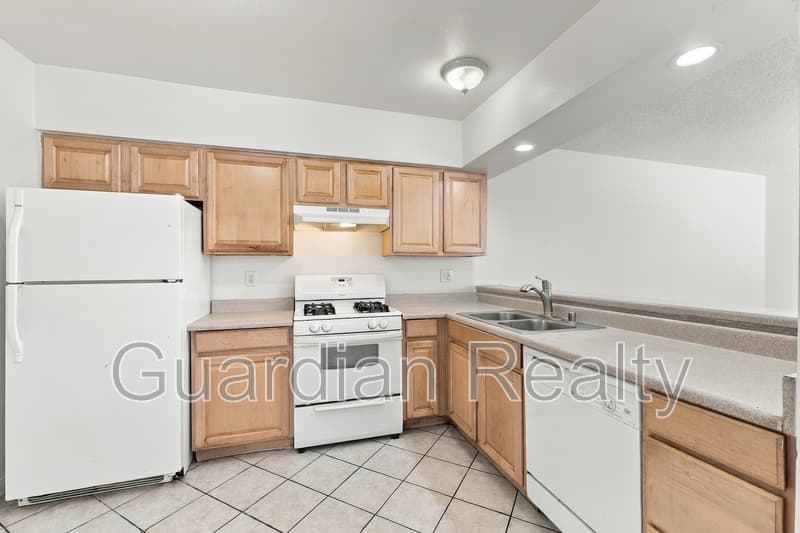 Las Vegas Condo: 4248 Tara Ave