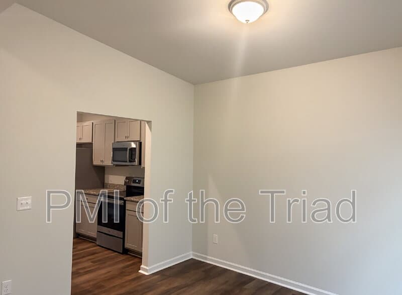 Winston Salem House: 448 Infinity Cir