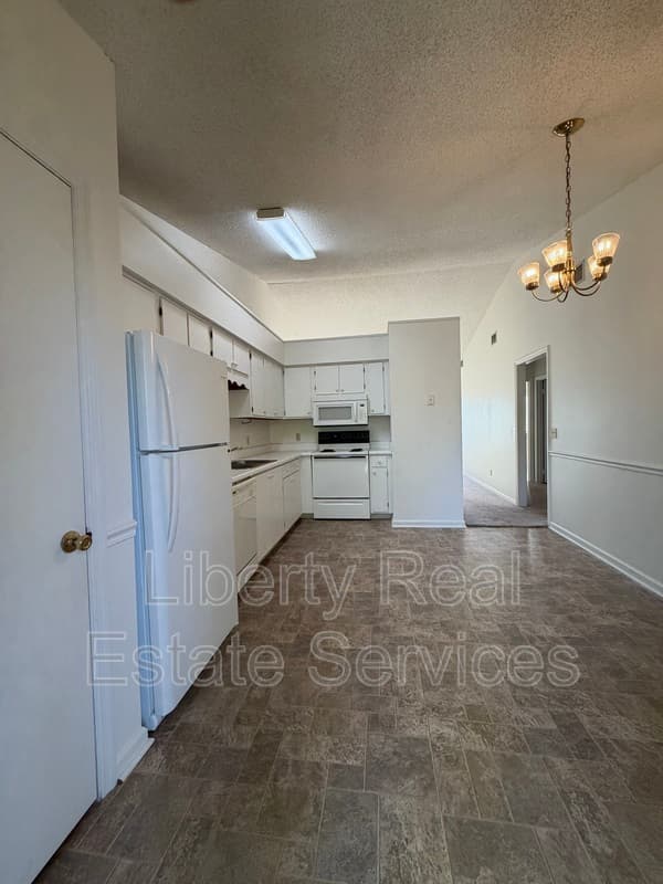 Hinesville Condo: 910 Brett Dr
