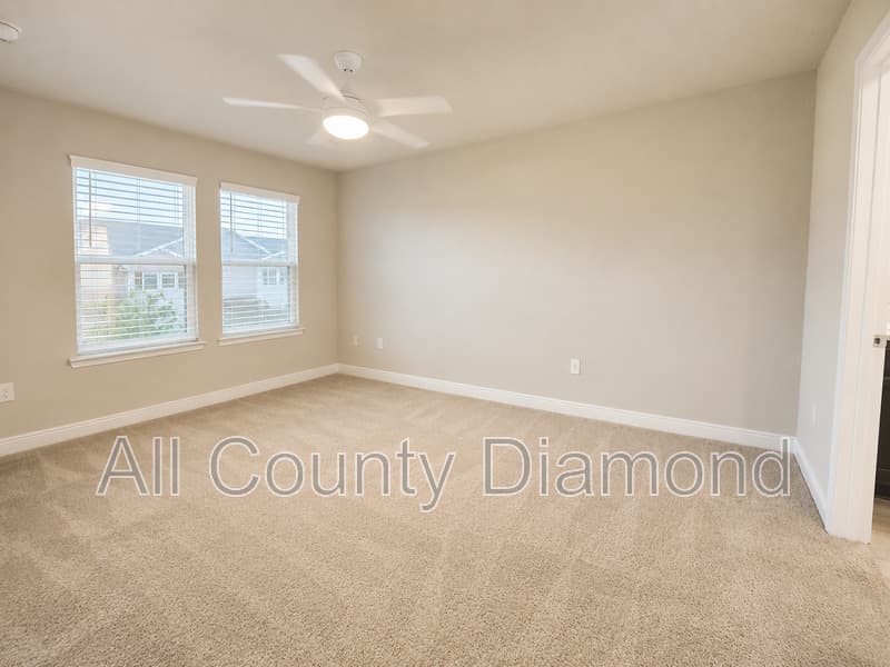 Callaway House: 5940 Callaway Circle