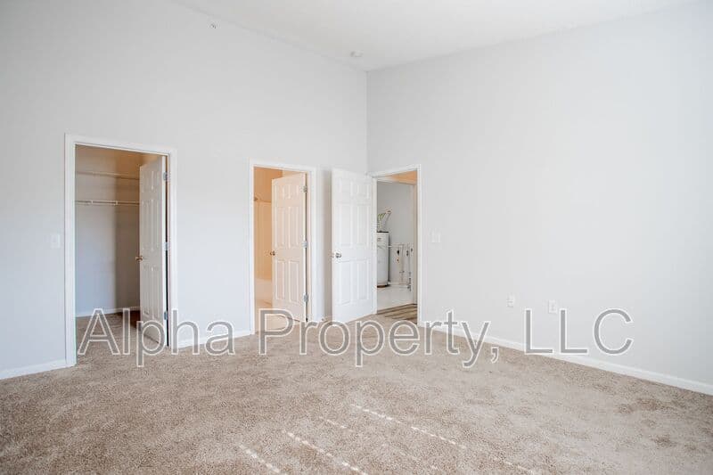 Greenville Condo: 531 McKenna Cir