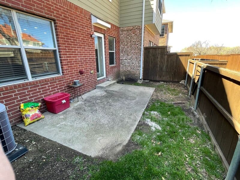 Plano House: 4645 Penelope Ln