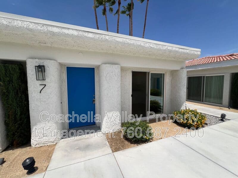 Palm Desert House: 73525 Shadow Mountain Dr