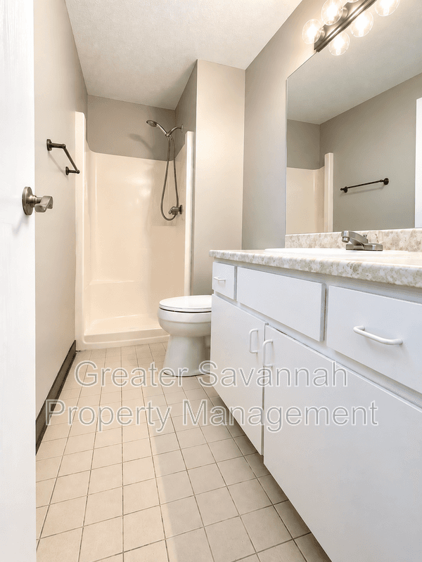 Hinesville House: 627 Georgia Avenue