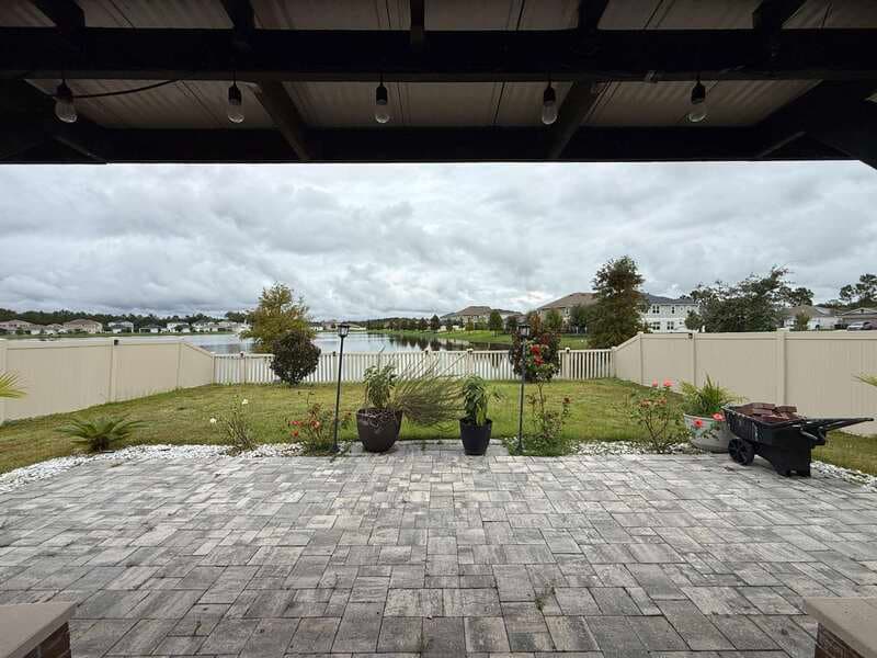 Davenport House: 1520 Venice Lane