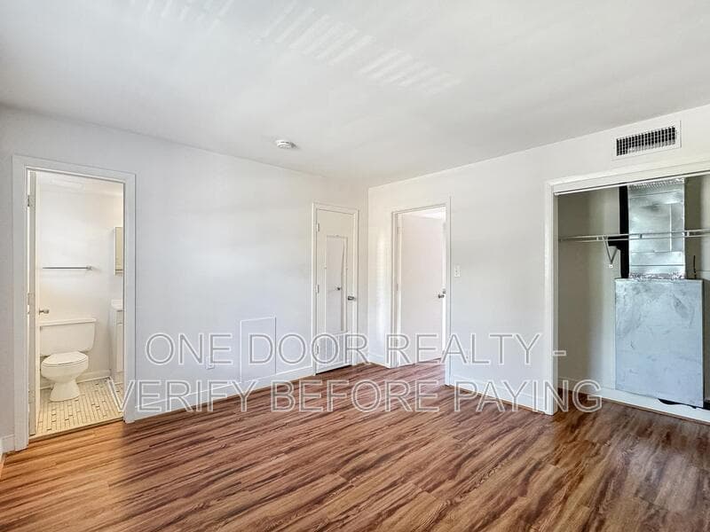 Williamsburg Condo: 732 Scotland Street