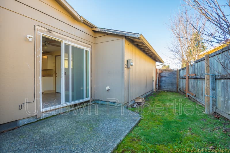 Tigard House: 8120 SW Thorn St