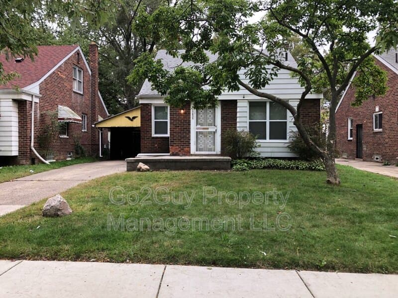 Detroit House: 17635 Greenview