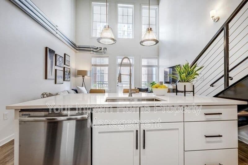 Atlanta Condo: 260 18th St NW