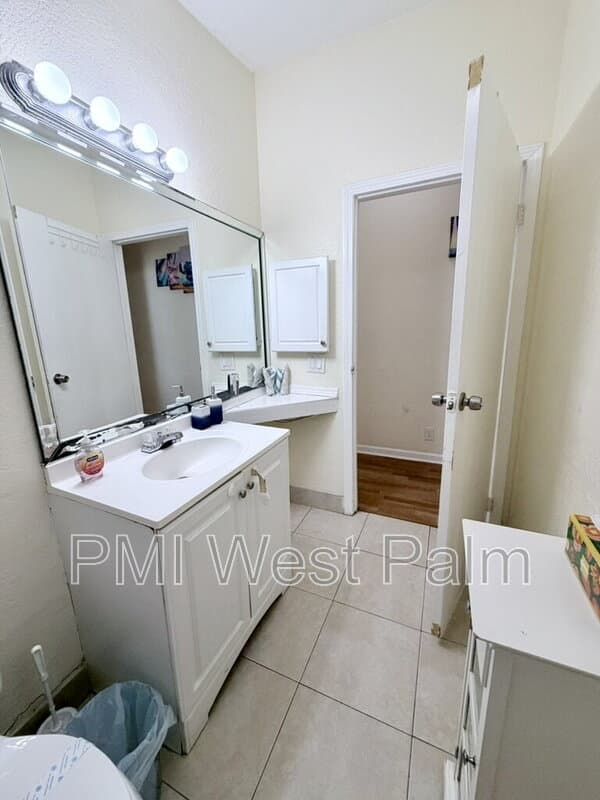 West Palm Beach Condo: 716 21st St