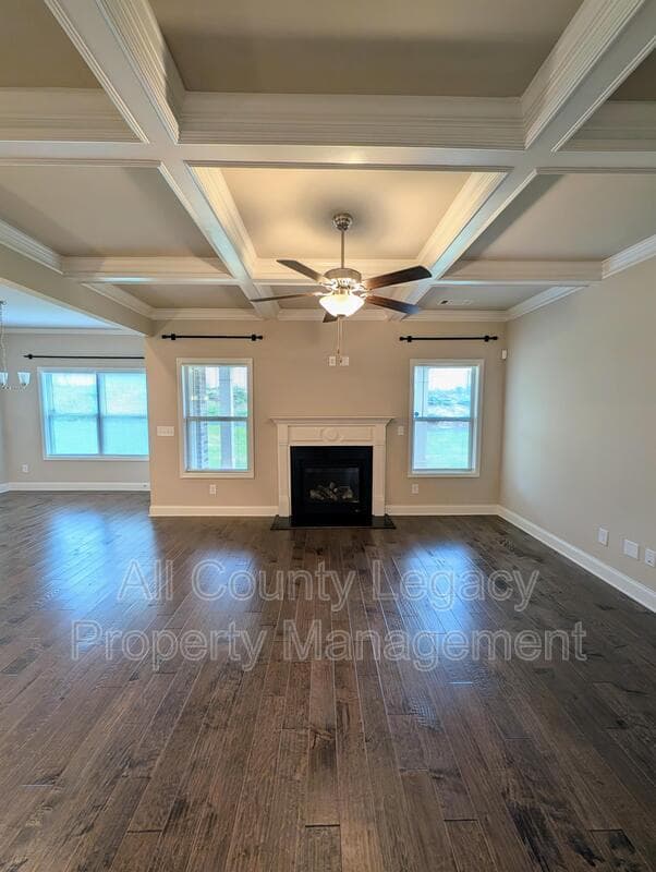 Buford House: 3696 Andover Way
