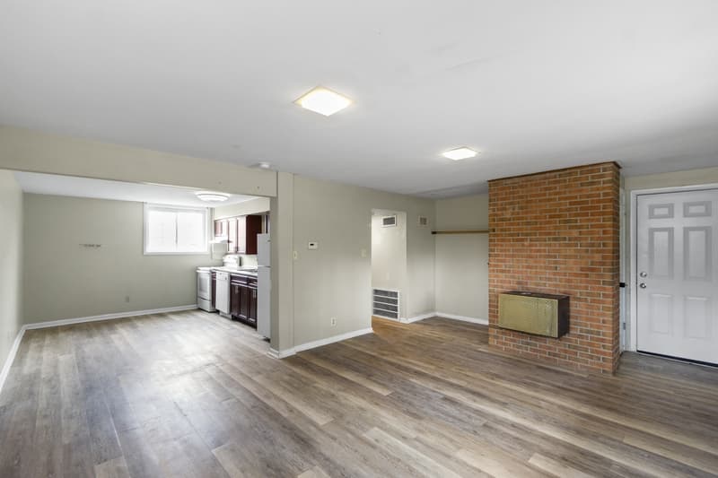 Syracuse Condo: 1111 East Genesee Street - 4
