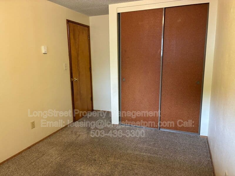 Corvallis Apartment: 1250 SW E Ave