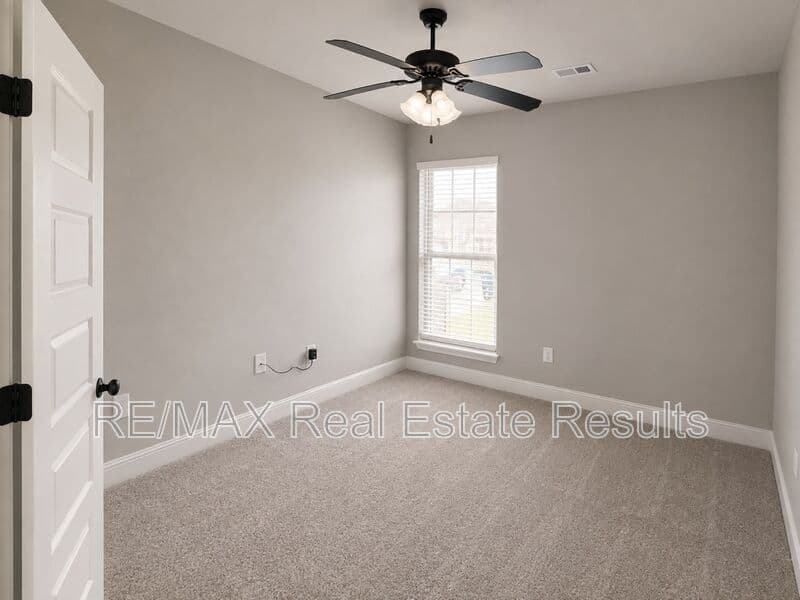 Bentonville House: 511 Melrose Pl