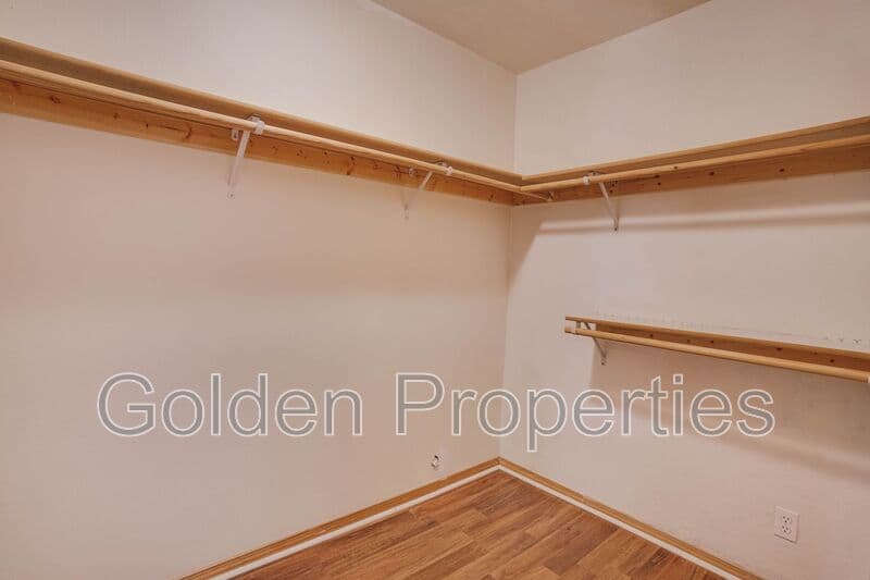 Coeur D Alene House: 7665 N Courcelles Pkwy