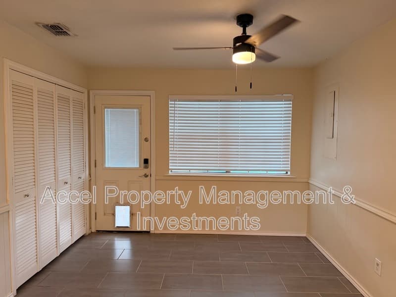 McAllen House: 4701 N. 6th St.
