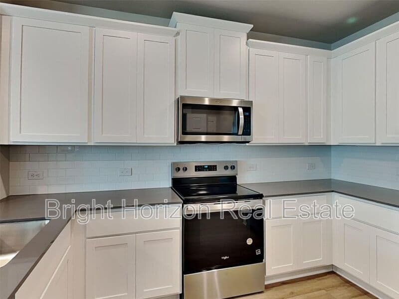 Fort Worth House: 226 Territory Trail